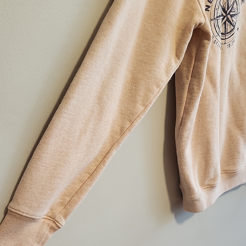J. Crew Portsmouth NH Crew Neck Creamy Baby Pink Casual Comfy Graphic Sweatshirt - Picture 7 of 9